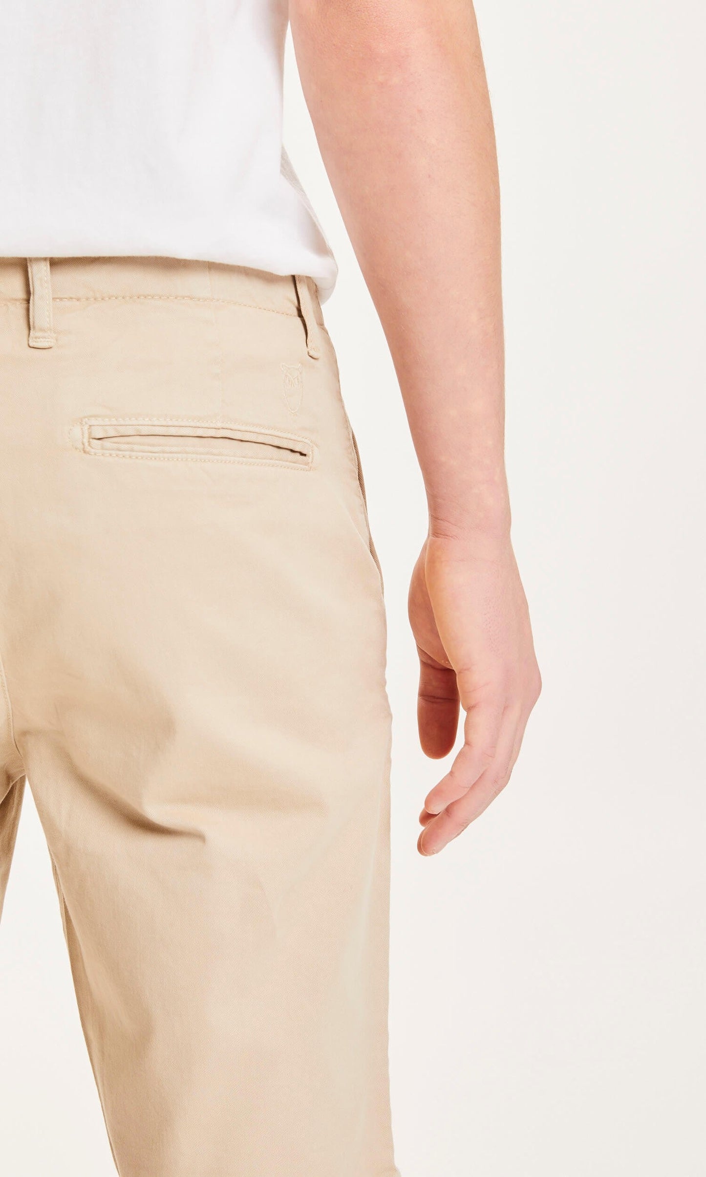 Short chino droit beige en coton bio - chuck