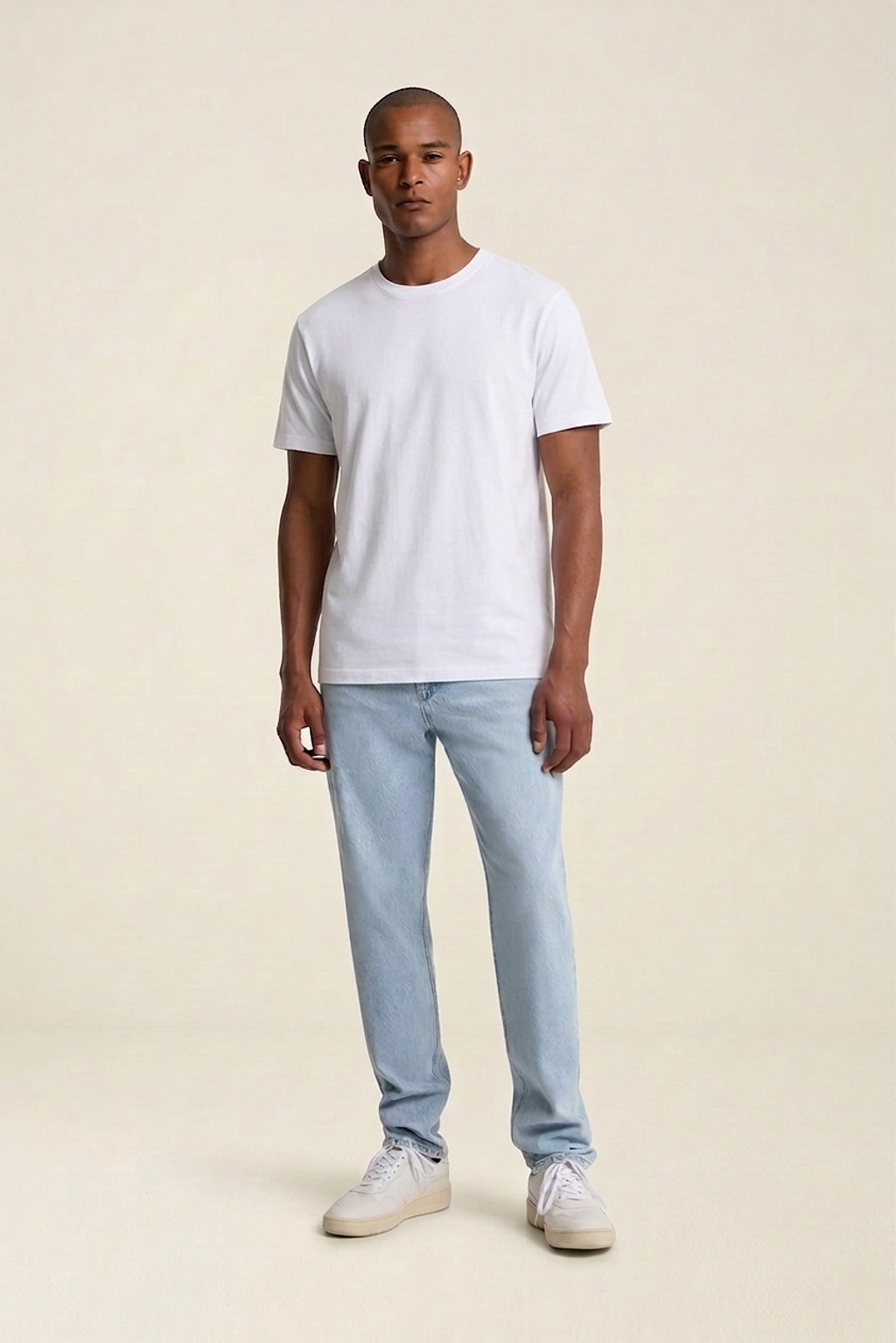 Jean fuselé en coton bio | denim clair "sushan - blue reef super light used" | Blue reef super light used