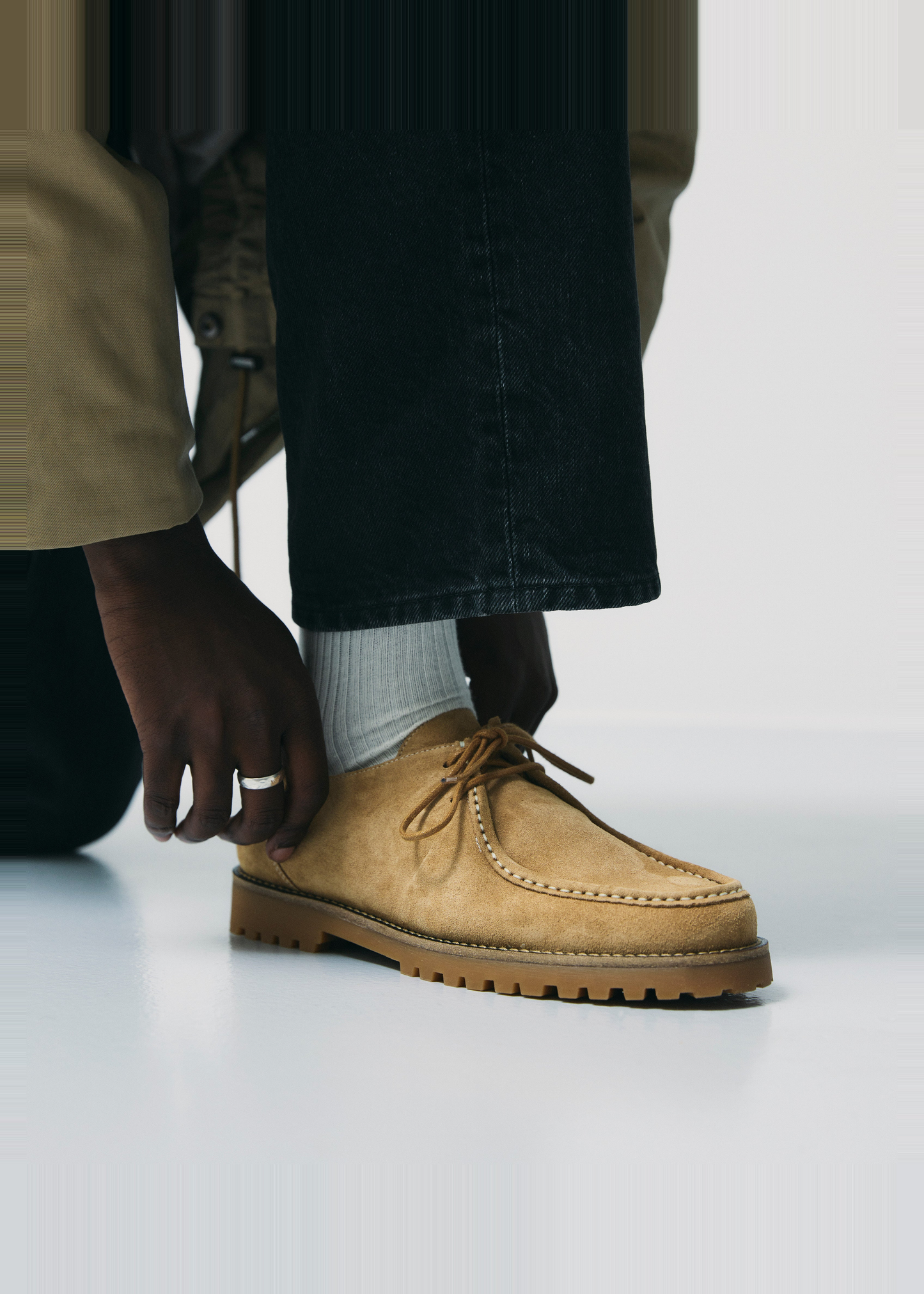Chaussures en cuir certifié | beige "ollie moc toe - earth suede" | Brown leather