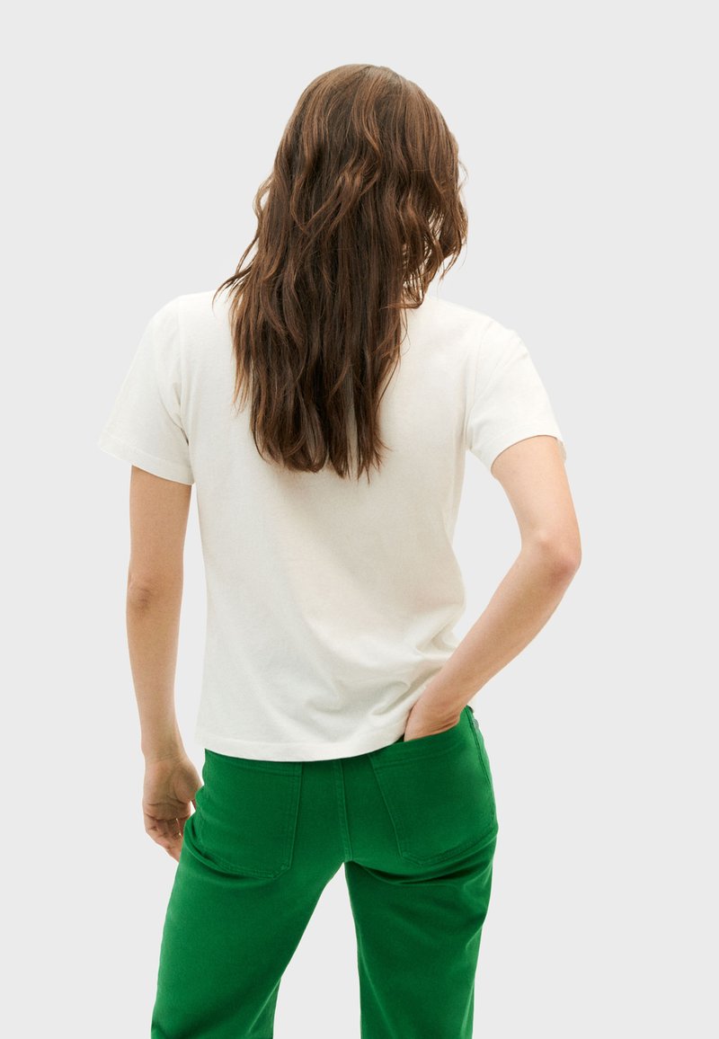T-shirt imprimé abstrait en coton bio | blanc "atardecer t-shirt snow white"