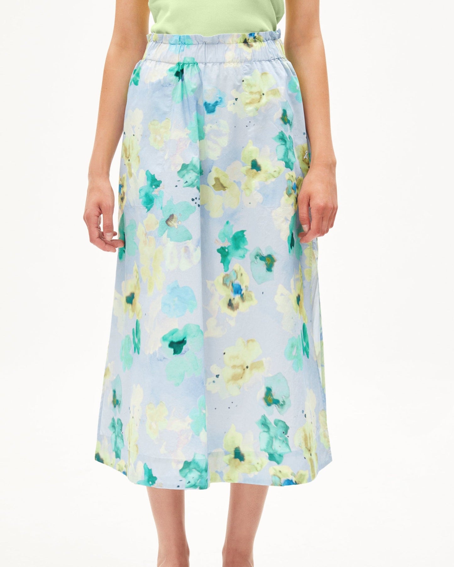 Jupe longue bleue ciel à motifs floraux en coton bio - aaimemi aqua floral morning sky