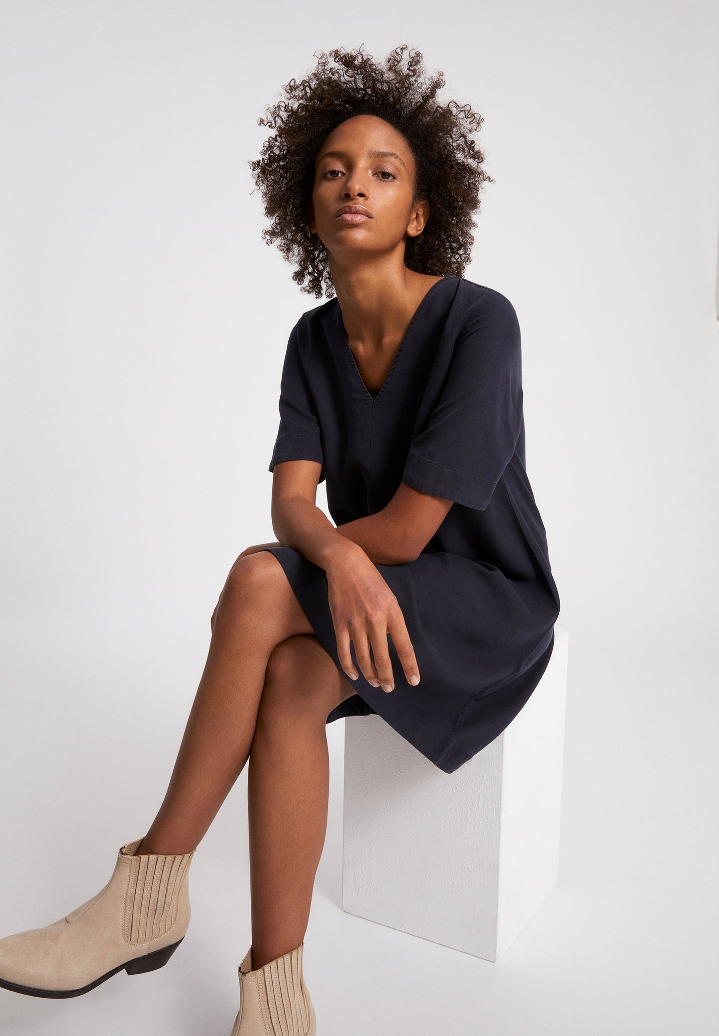 Robe fluide anthracite en tencel - AAMAYA
