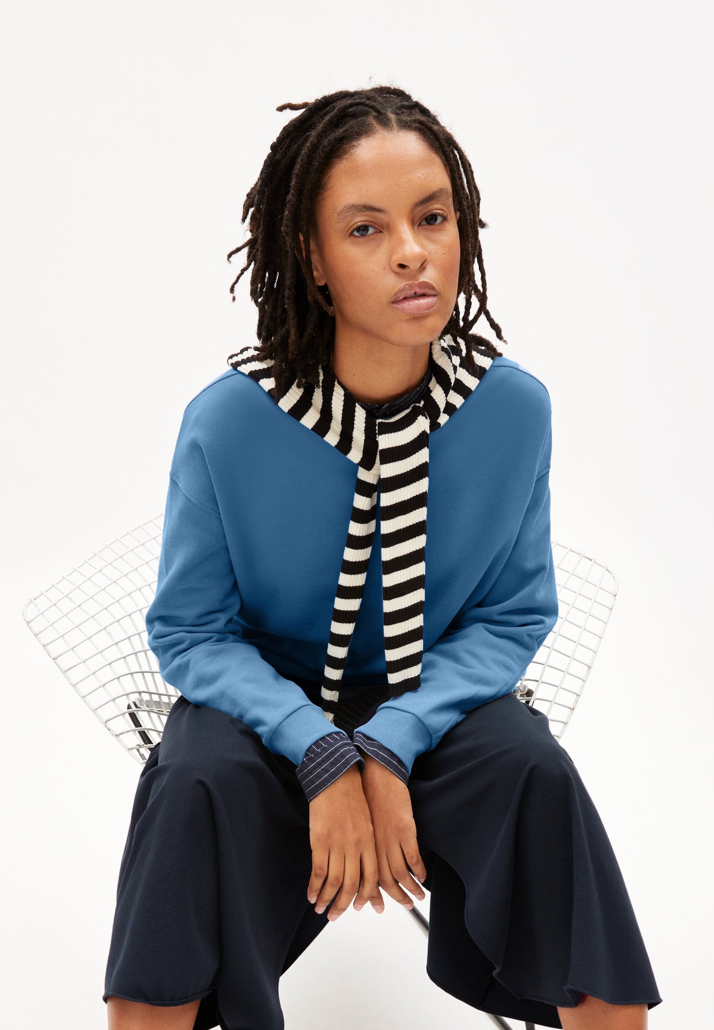 Sweat bleu en coton bio - aarin cloudbusting