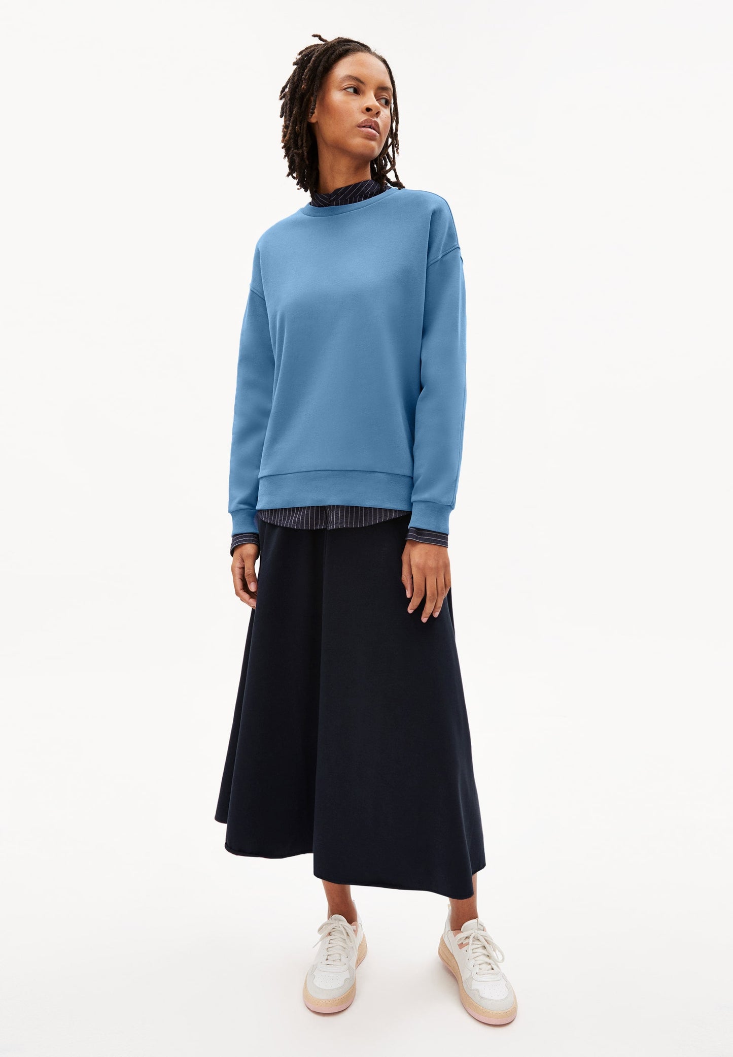 Sweat bleu en coton bio - aarin cloudbusting