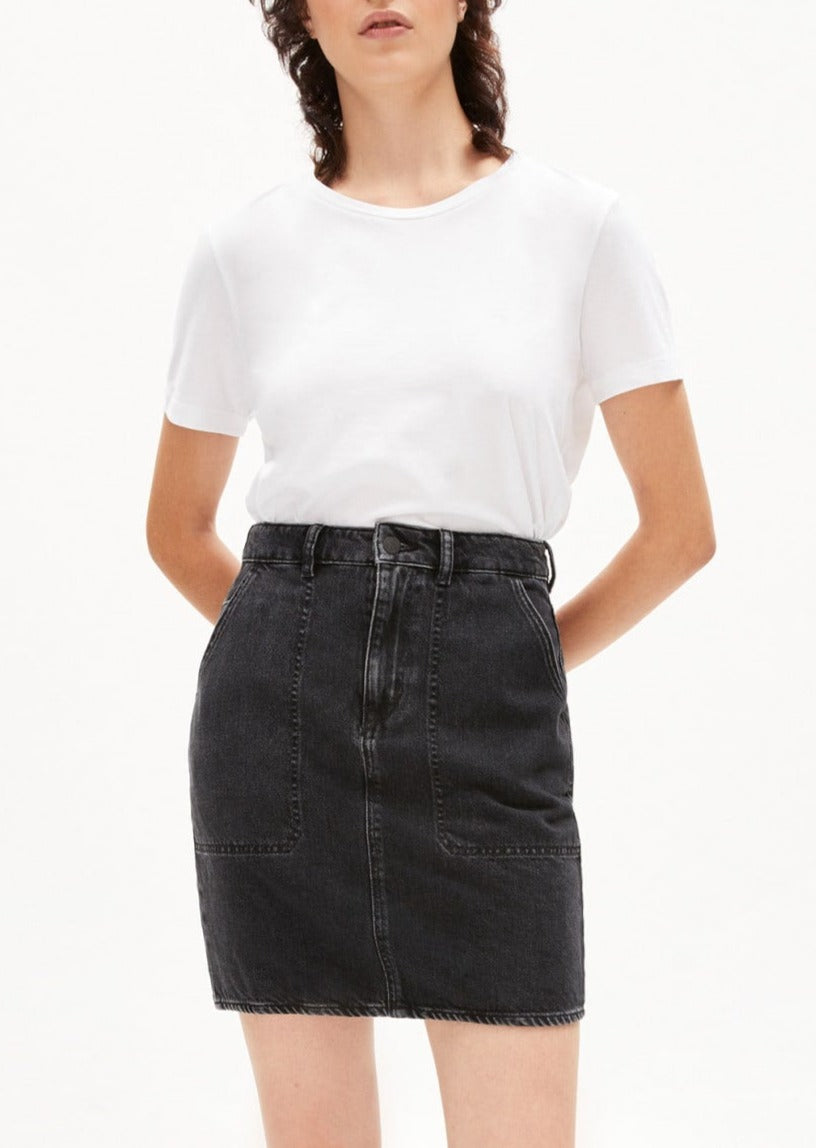 Jupe en jean noire en coton bio - aavenia washed down black