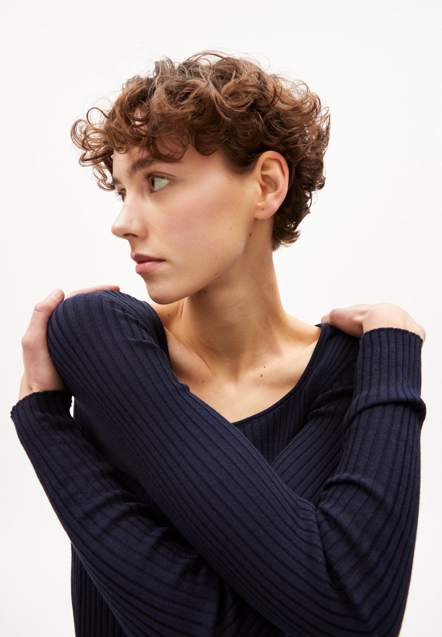 Top côtelé marine en coton bio - alaania crewneck night sky