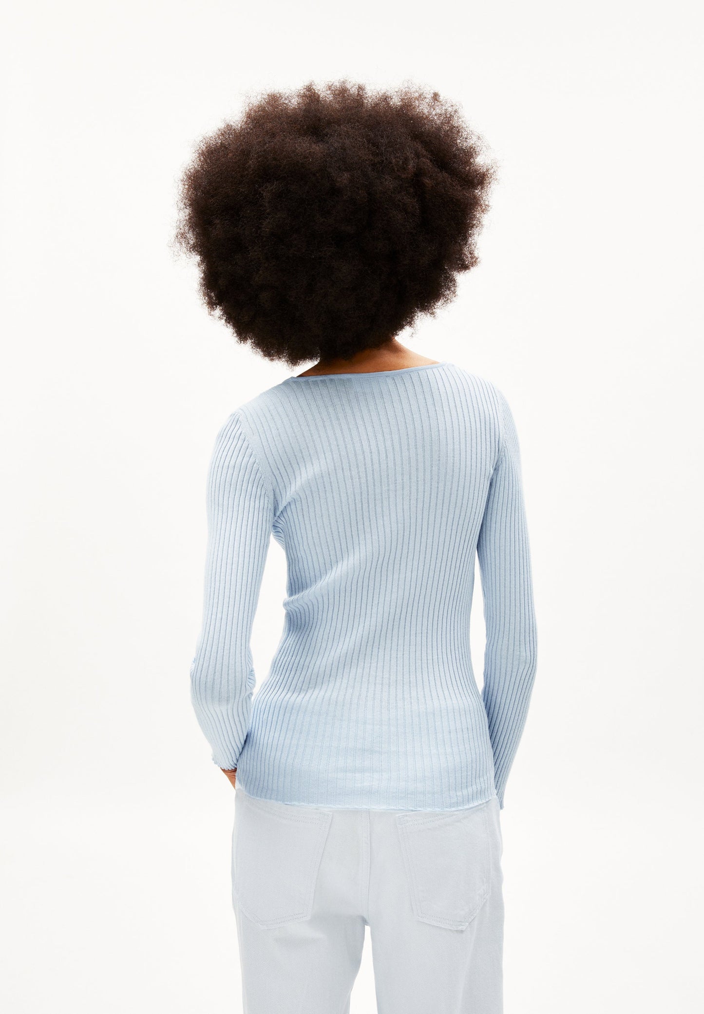 Top côtelé bleu ciel en coton bio - alaania crewneck morning sky