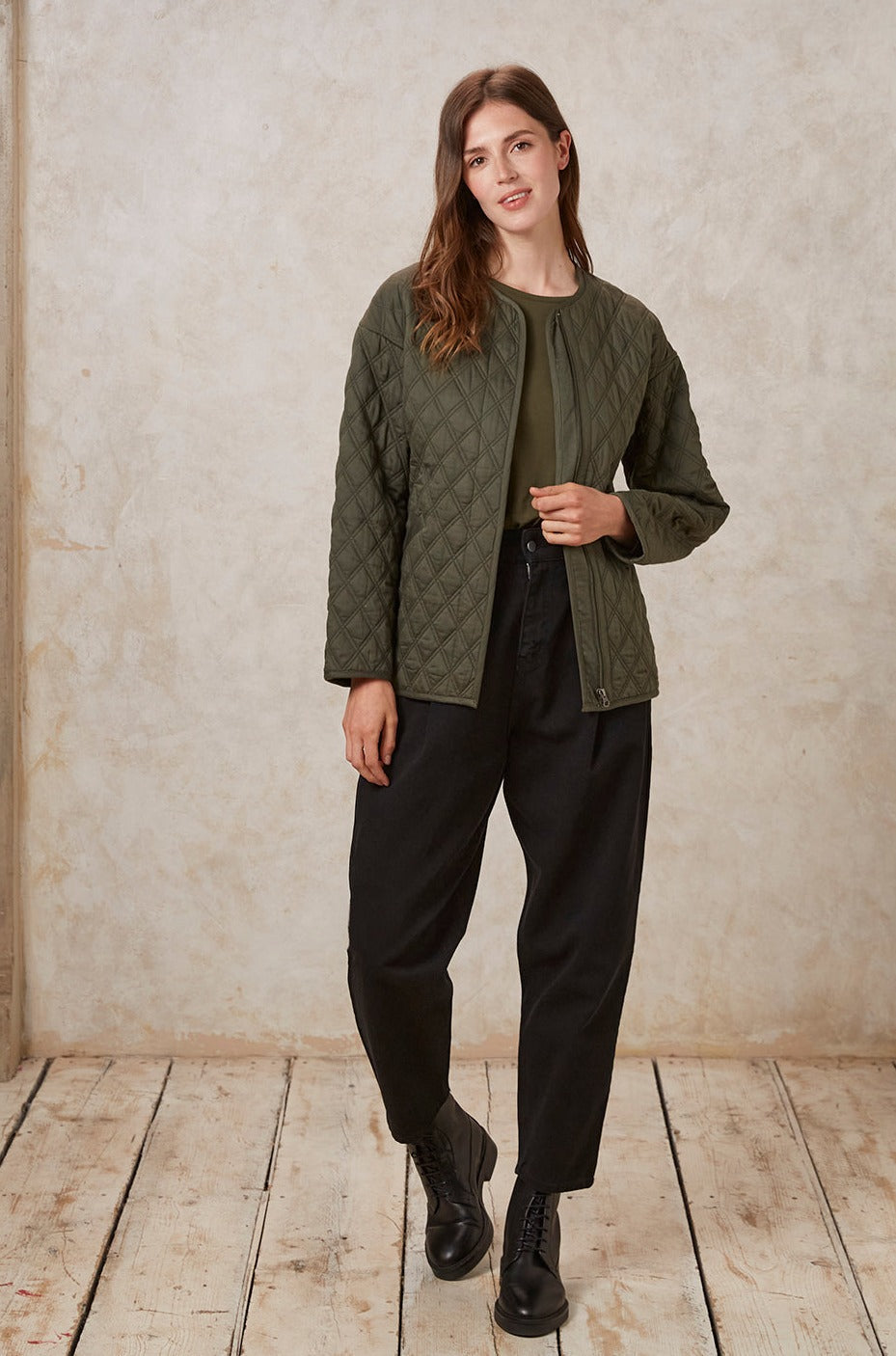 Jean ample fuselé noir en coton bio - alexis tapered trousers black