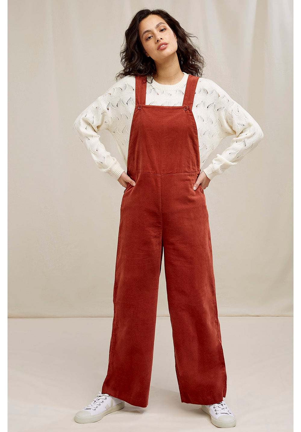 Salopette en velours ocre rouge en coton bio - ali