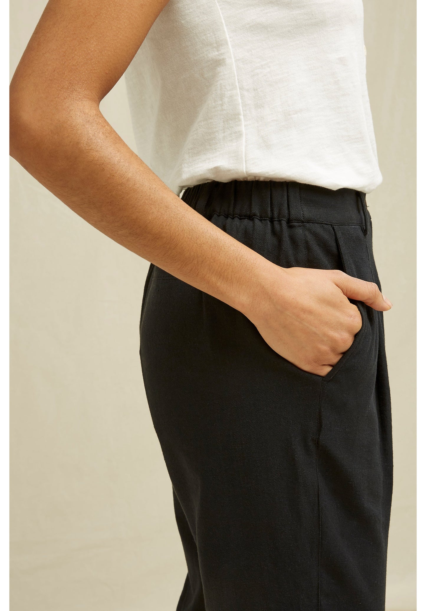 Pantalon droit noir en coton bio - Anwen