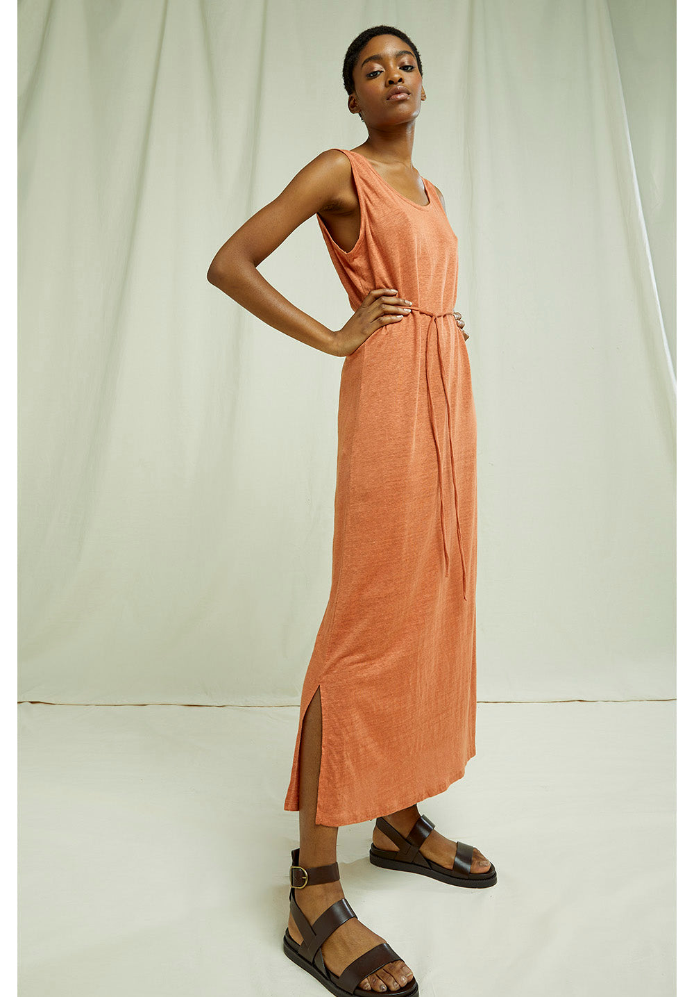 Robe légère longue orange en lin bio - Arden