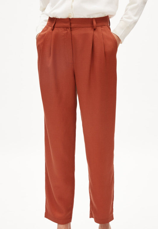 Pantalon à pinces rouge brique en tencel - aretaa brick