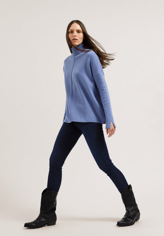 Pull ample col roulé bleu clair en coton bio - Ayakaa