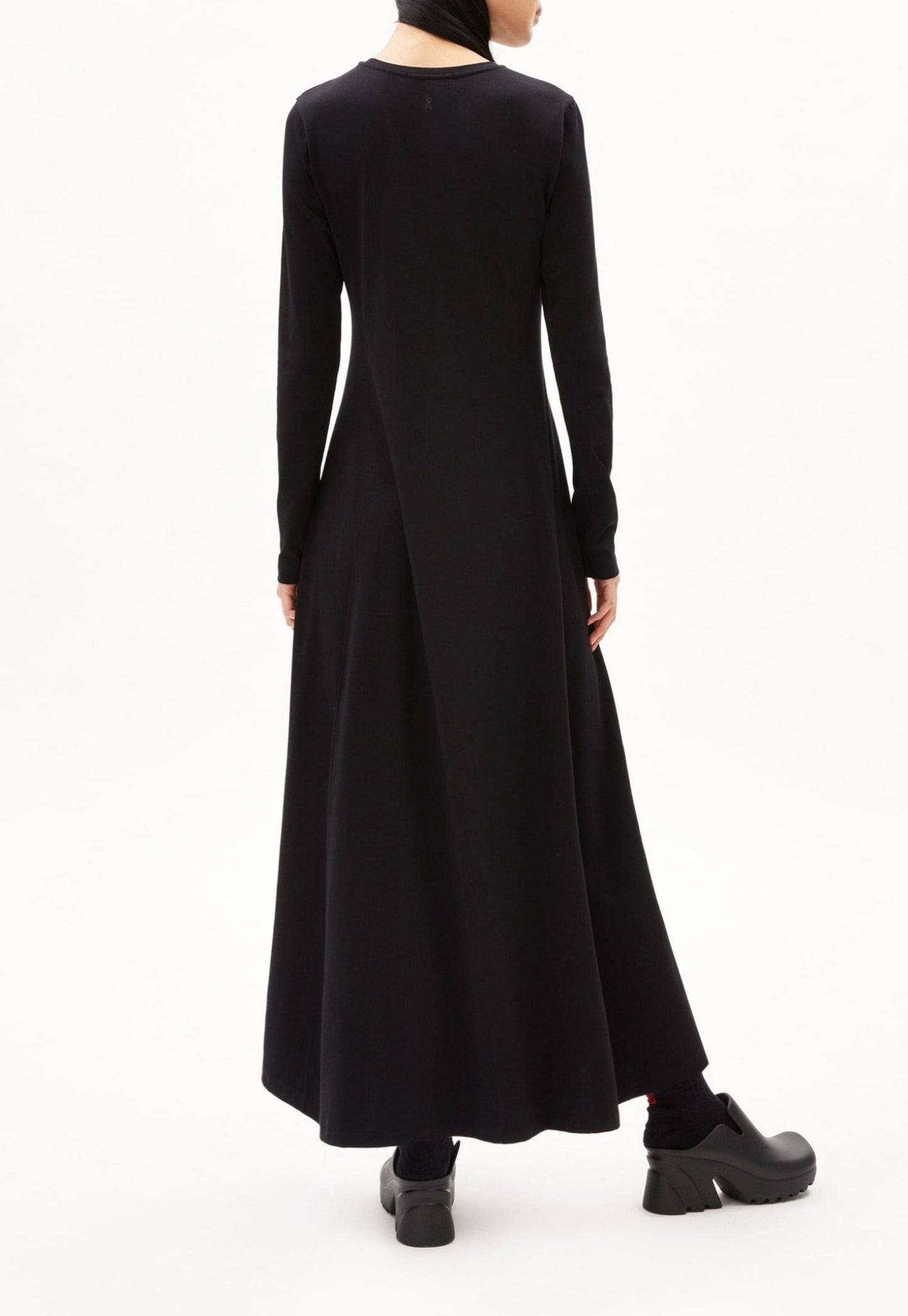Robe longue en coton bio | noir "azuraa sol - black"