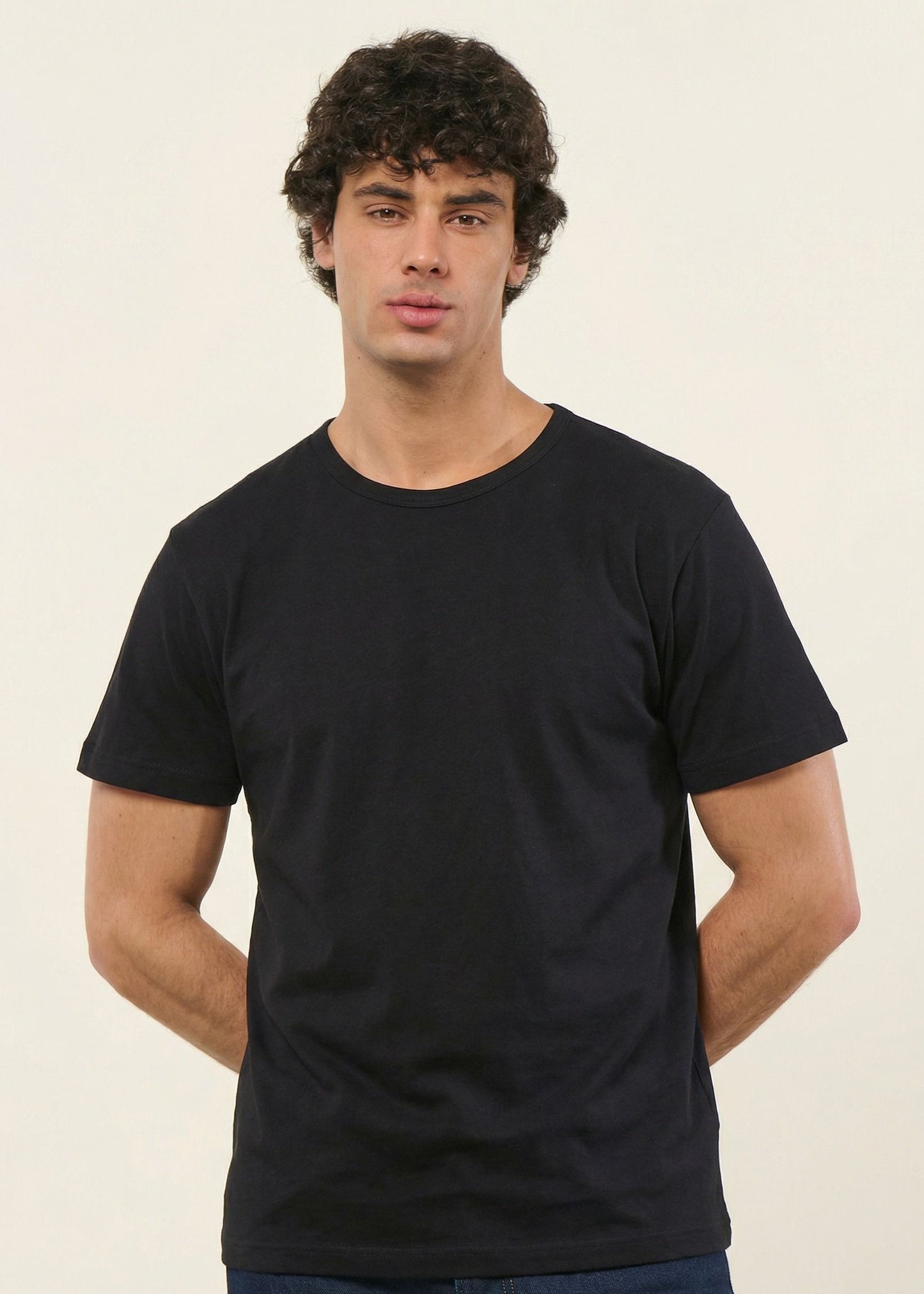 T-shirt classique en coton lin upcyclé | noir | Noir