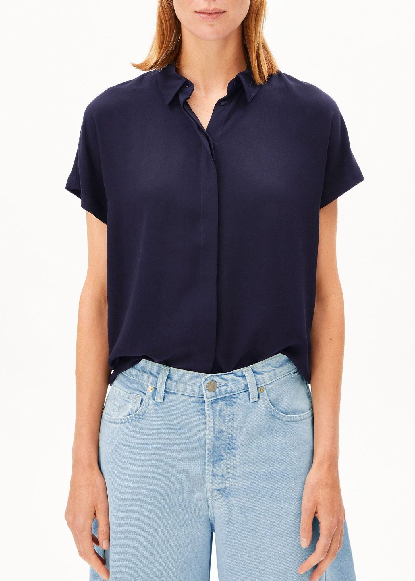 Chemisier en ecovero | bleu "Larisaana blouse tinted navy - tinted-navy" | Tinted-navy
