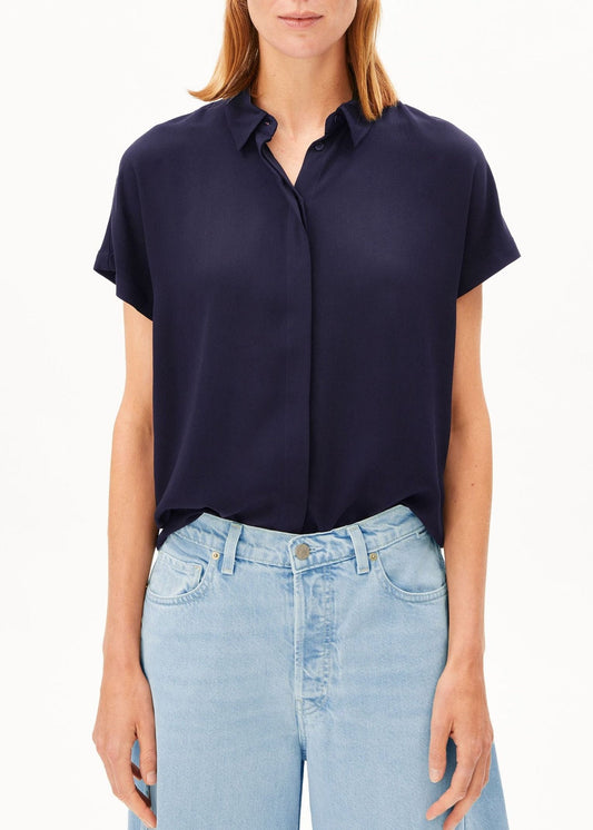 Chemisier en ecovero | bleu "Larisaana blouse tinted navy - tinted-navy" | Tinted-navy