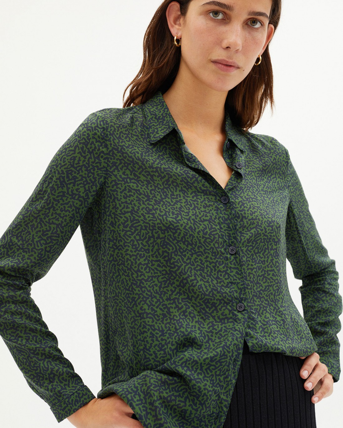 Chemise verte à motifs en EcoVero™ - GREEN CHAMALEON CHAMOMILE BLOUSE