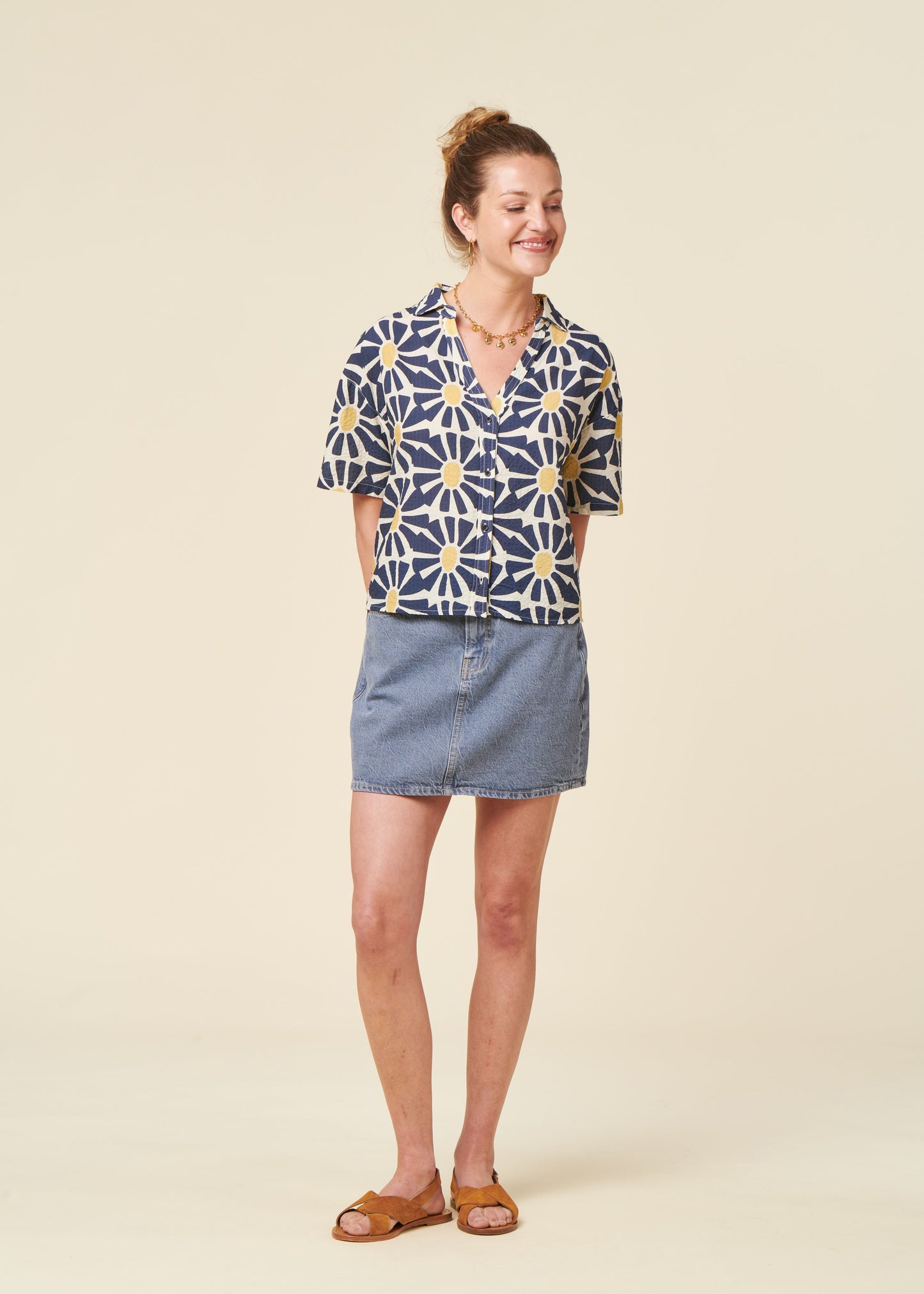 Chemise en coton biologique | bleu "Marisol cropped blouse navy"