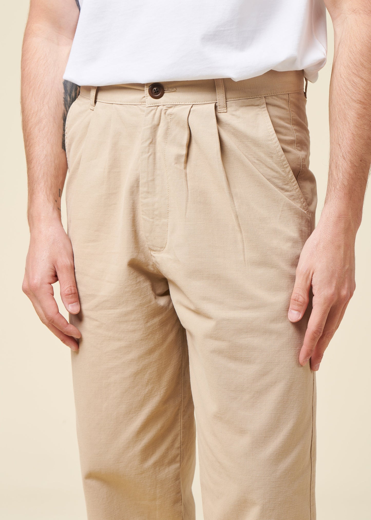 Pantalon fuselé en coton bio | beige "swing"