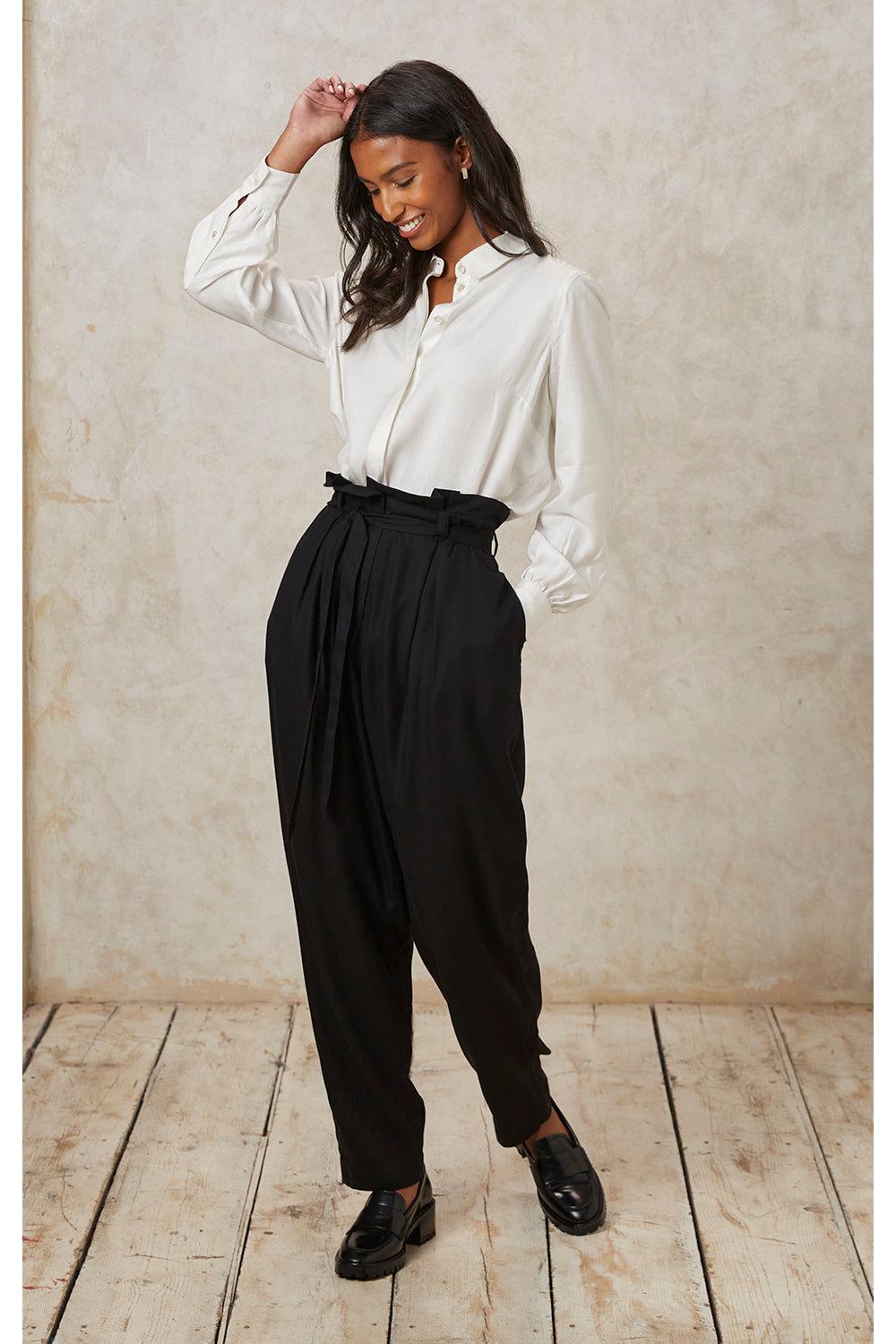 Pantalon à pinces noir en tencel - briar paperbag trousers black