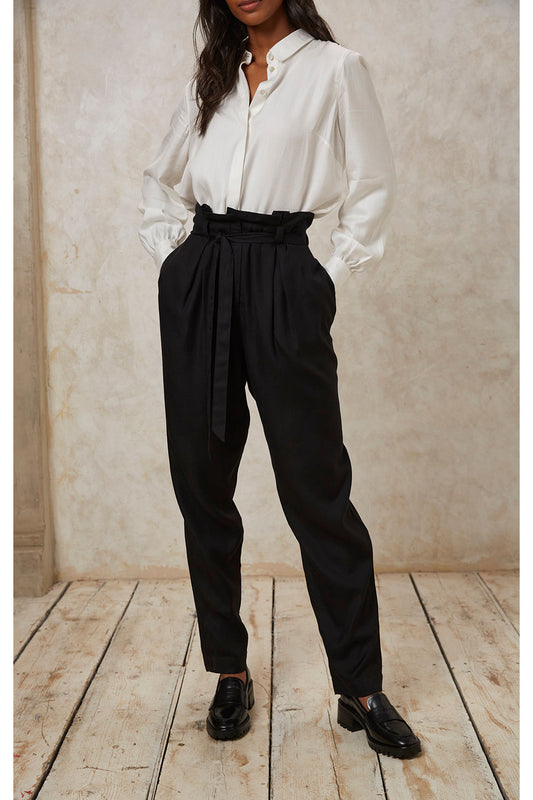 Pantalon à pinces noir en tencel - briar paperbag trousers black