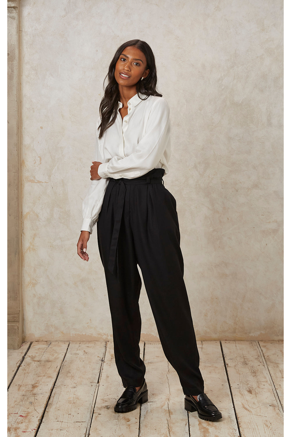 Pantalon à pinces noir en tencel - briar paperbag trousers black