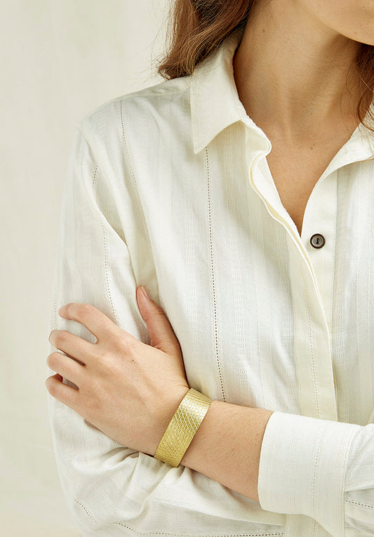 Bracelet doré en laiton brossé - Brushed cuff
