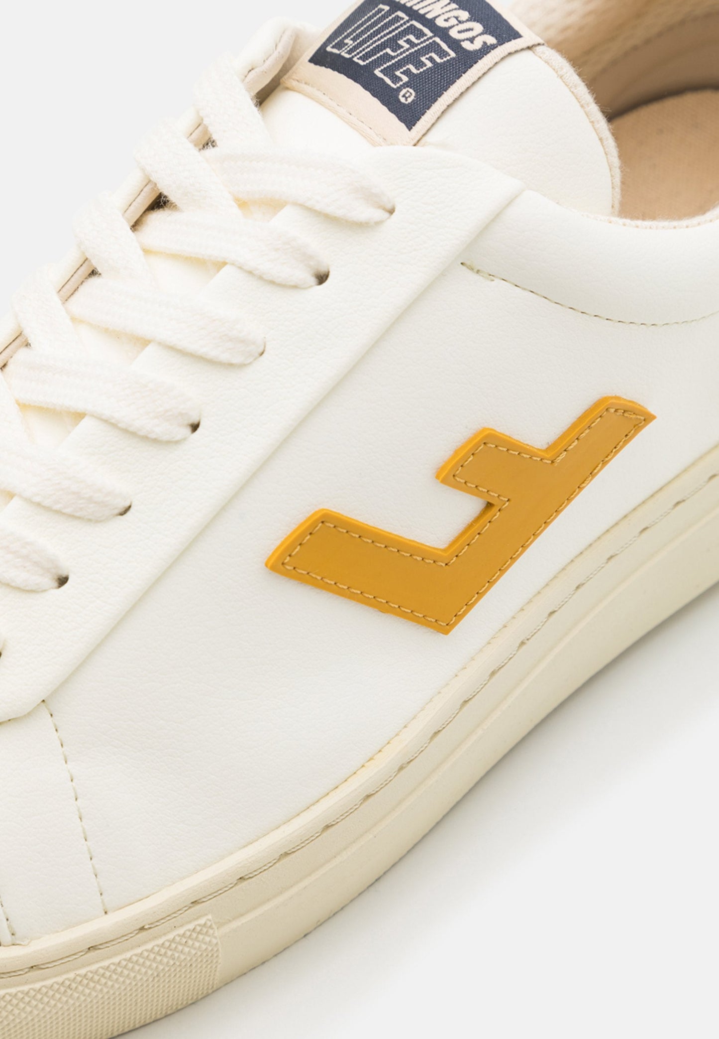 Baskets vegan en recyclé - classic 70s off white mustard ecru