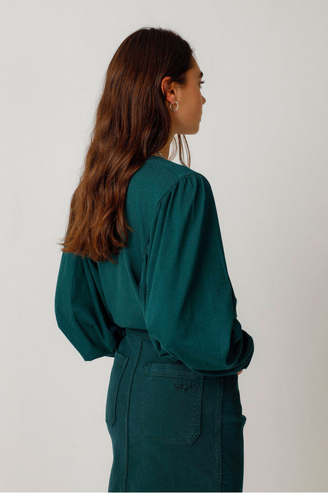 Blouse en tencel | vert "camiseta agurne dark green"