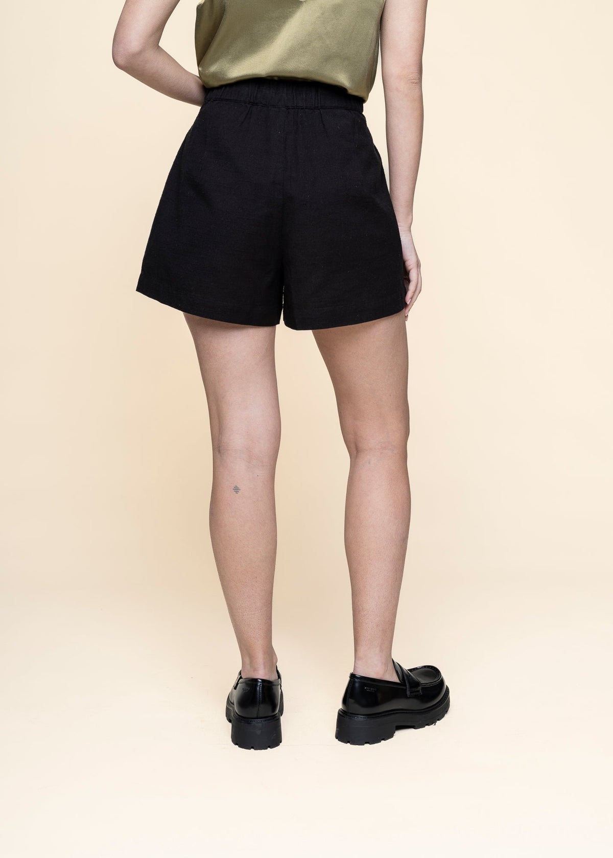 Short ample en coton bio | noir 'Narciso'