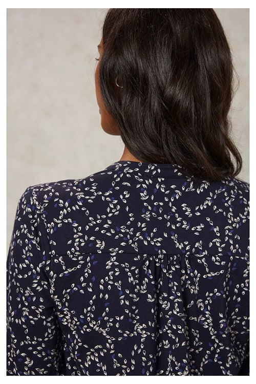 Blouse marine à motifs en coton bio - cara leaf top navy