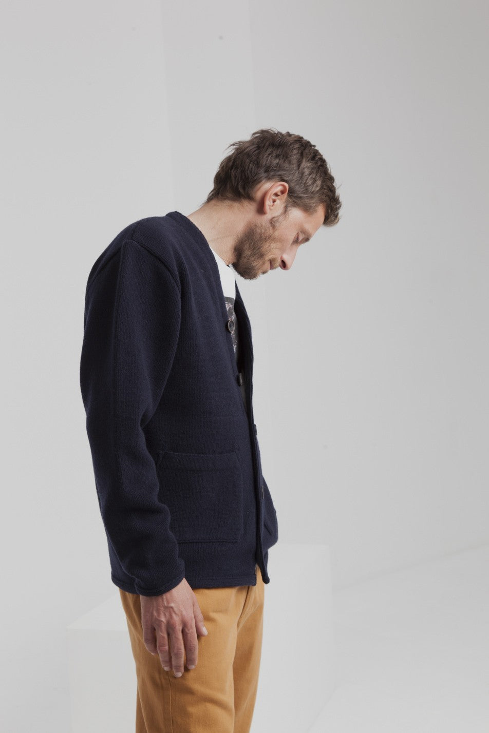 Cardigan marine en laine fine