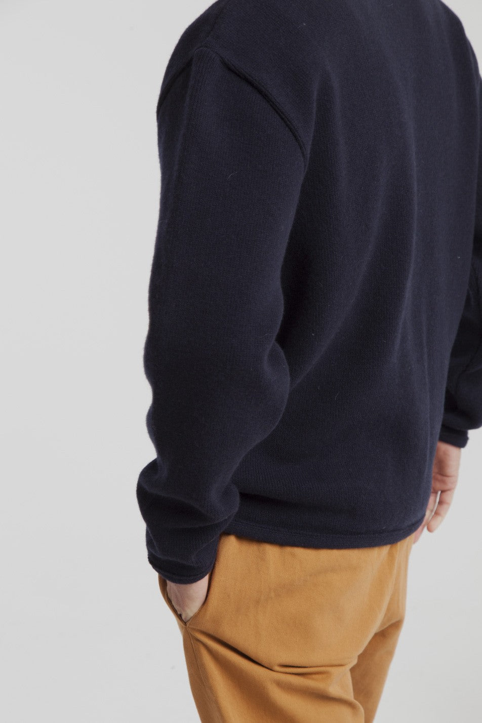Cardigan marine en laine fine
