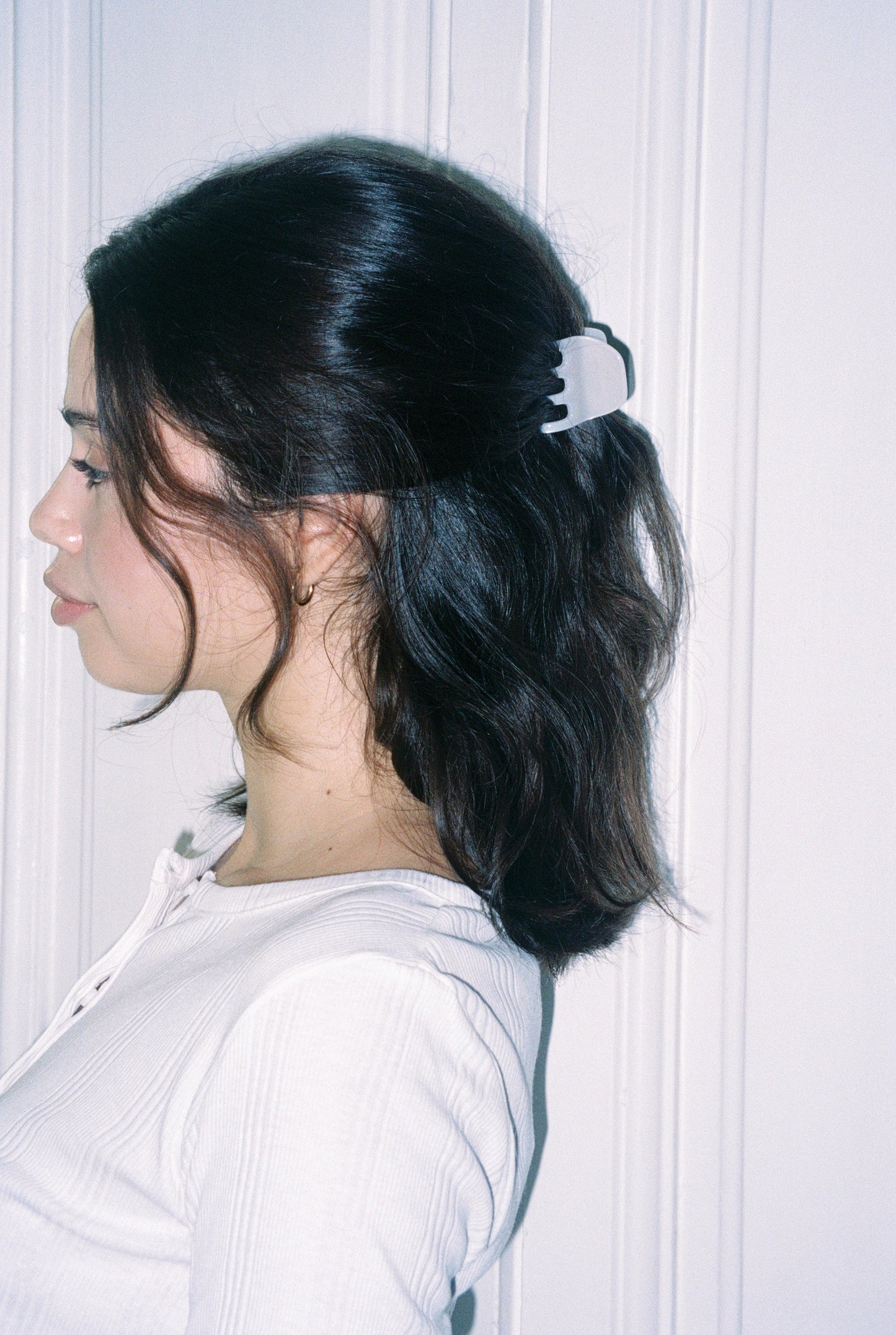 Pince à cheveux en matériaux recyclés | blanc "mini nova - shell"