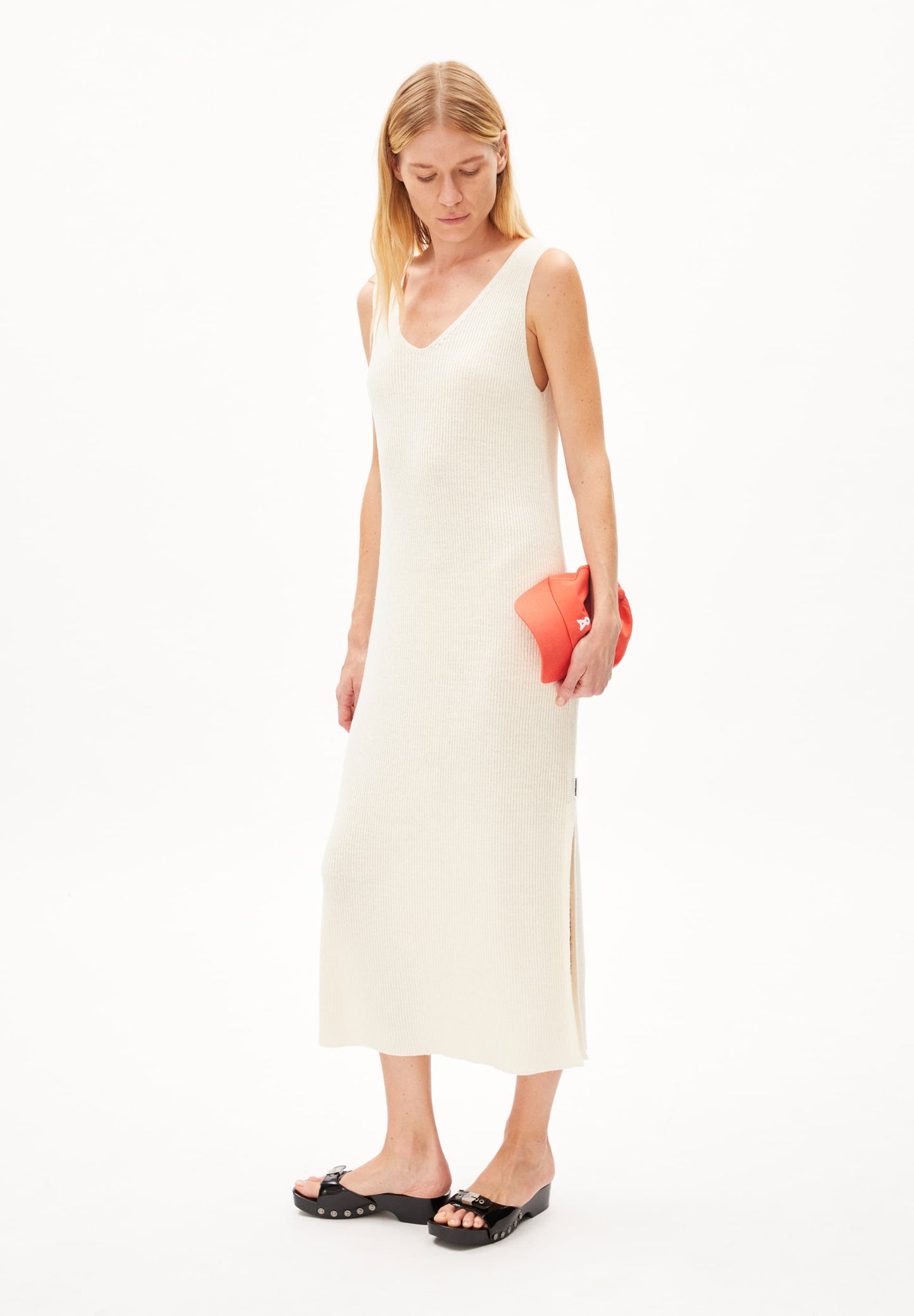 Robe longue en matières recyclées | Écru "caroliniaa lino off white"