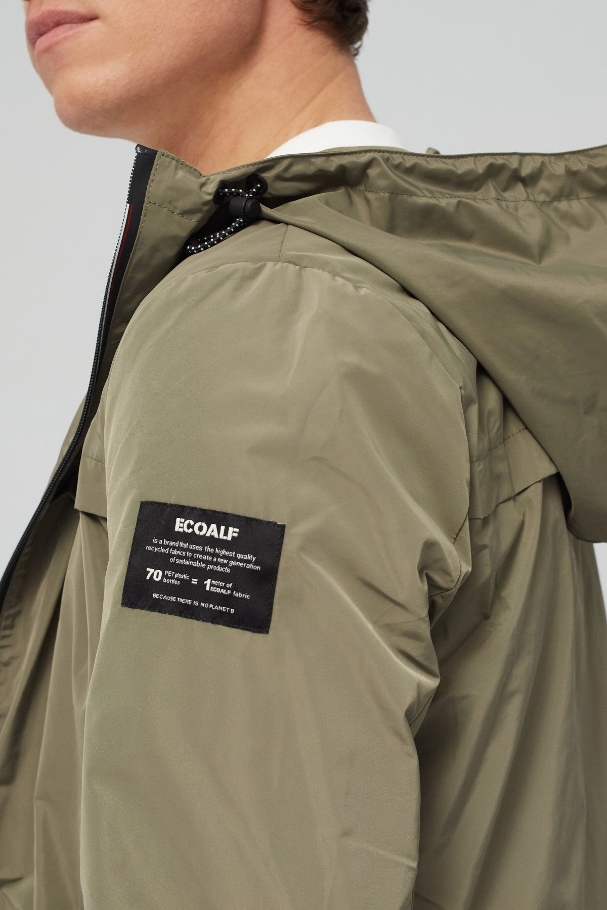 Veste déperlante kaki en polyester recyclé et sorona - dalven nautic