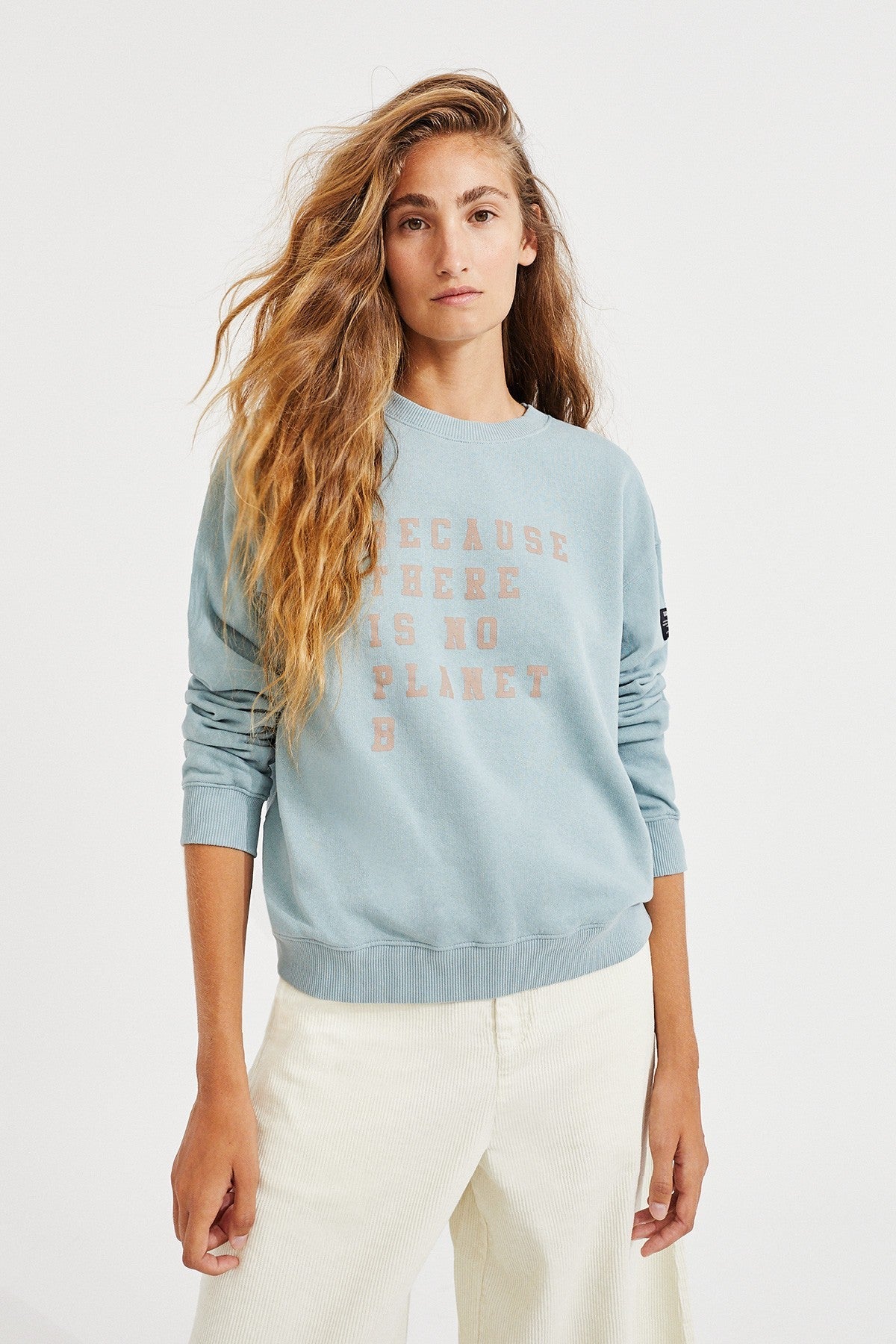 Sweat col rond imprimé bleu clair en coton bio recyclé - CERVINO