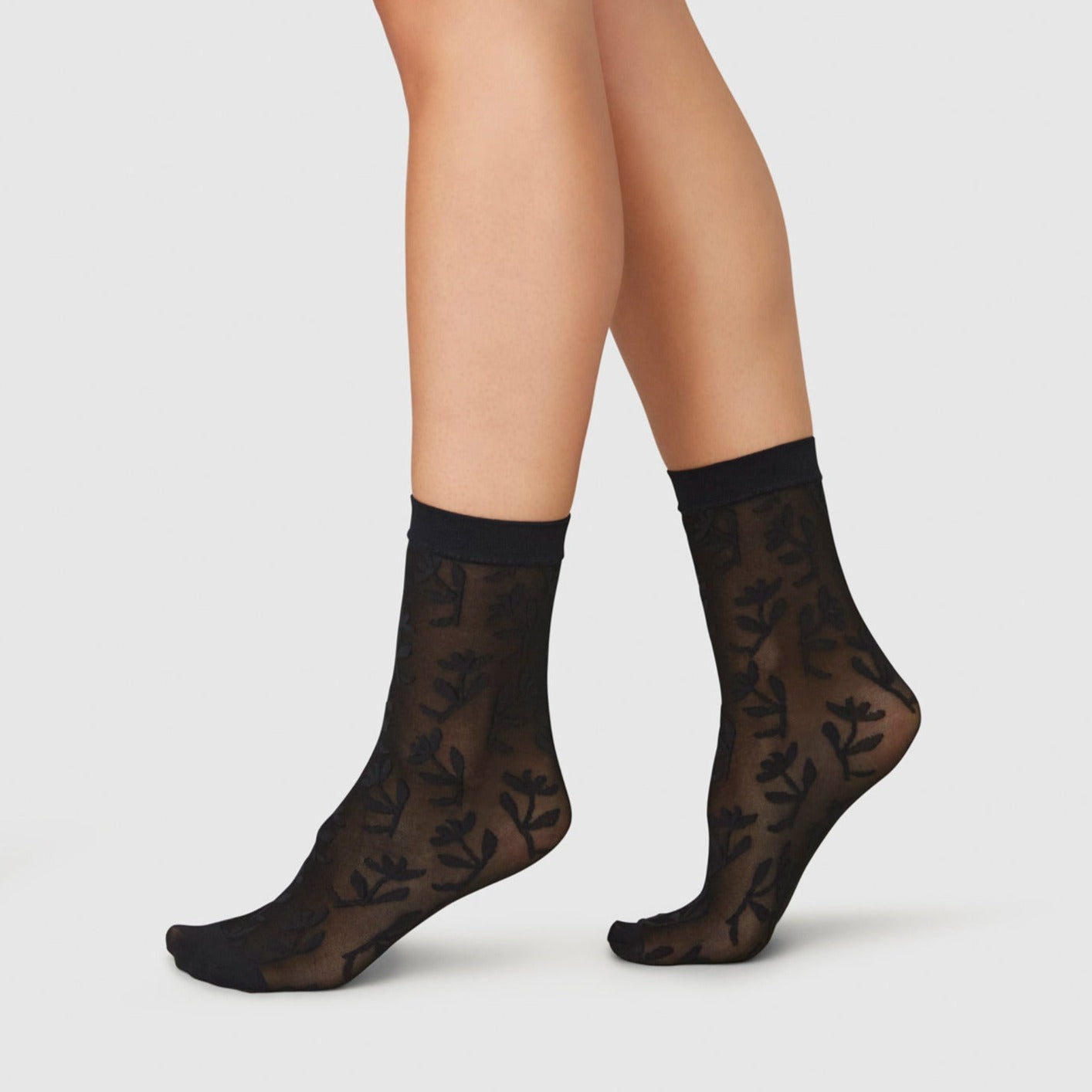 Chaussettes 40 deniers à motifs en recyclé | noir "flora flower socks black"