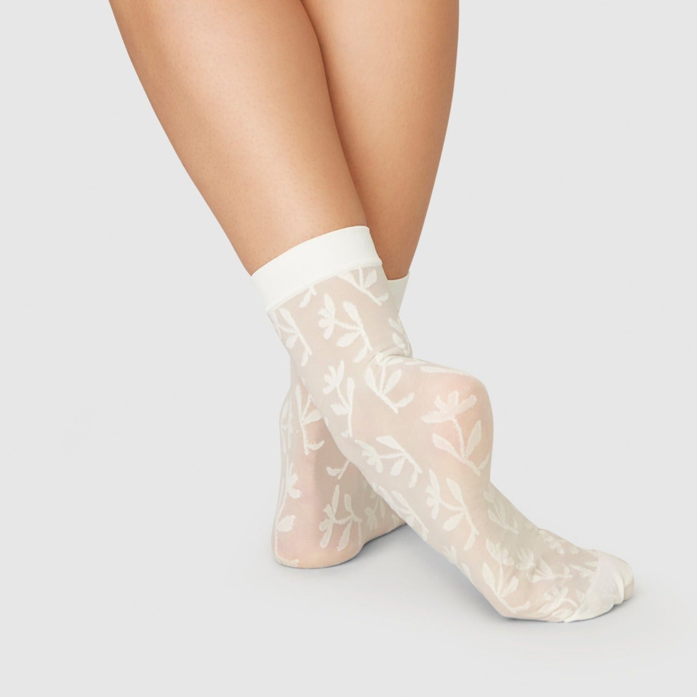 Chaussettes 40 deniers à motifs en recyclé | beige "flora flower socks ivory"