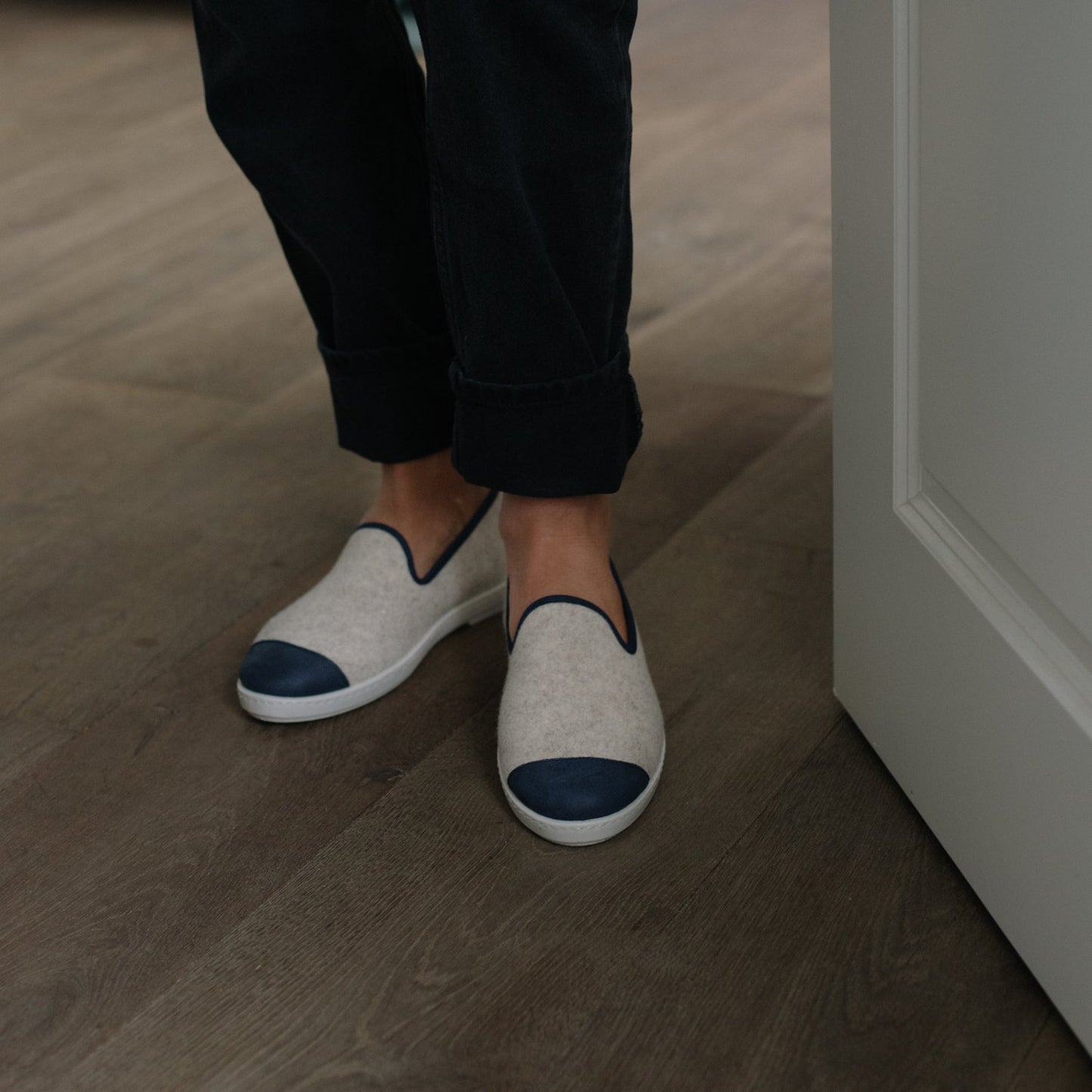 Chaussons en laine recyclée | Beige et marine "slippers beige marine"