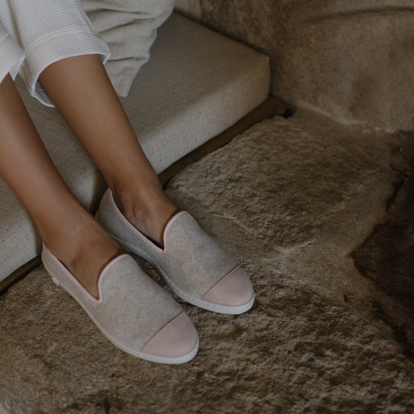 Chaussons en laine recyclée | Beige et rose "silver pink"