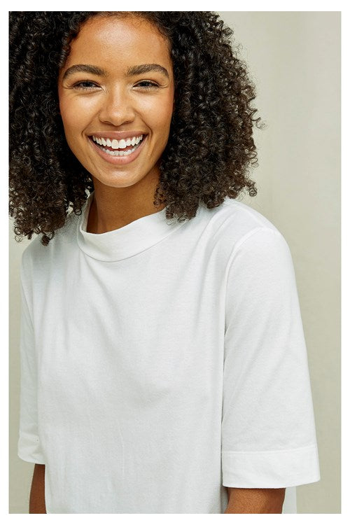 T-shirt ample blanc col cheminée en coton bio - Claire