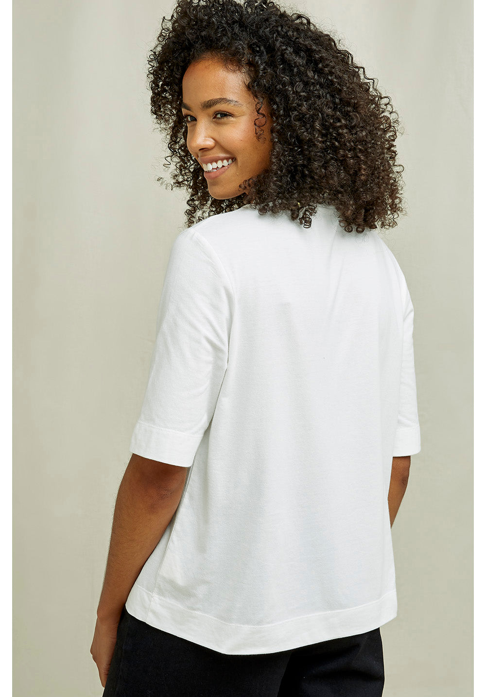 T-shirt ample blanc col cheminée en coton bio - Claire