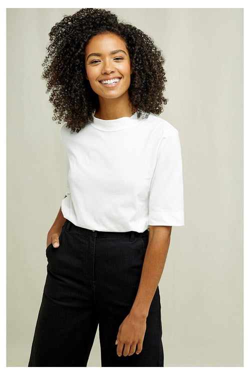 T-shirt ample blanc col cheminée en coton bio - Claire