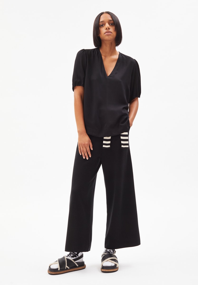 Blouse noire en viscose Ecovero - coranaa