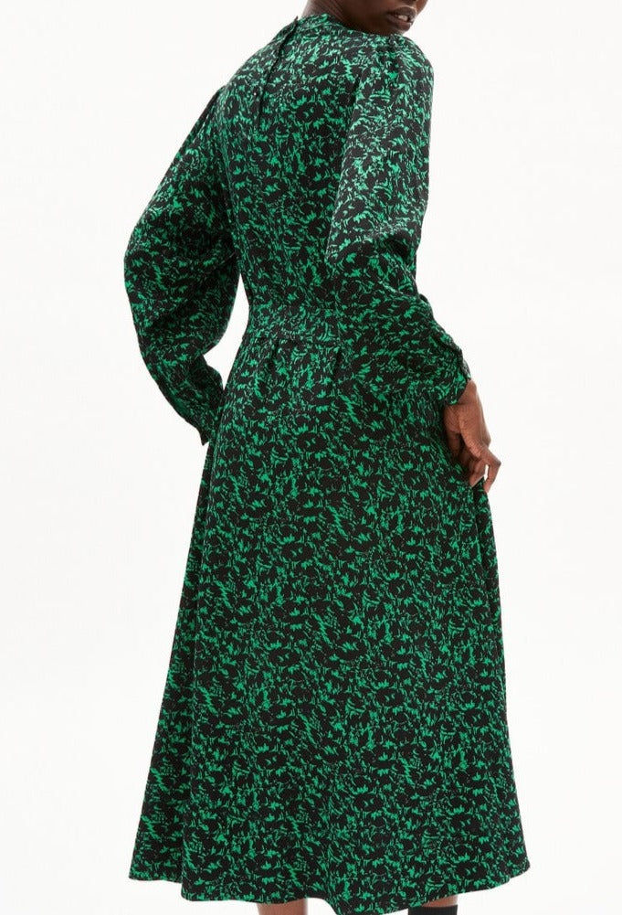 Robe longue à motifs en viscose ecovero - dagmaar abstract flash green