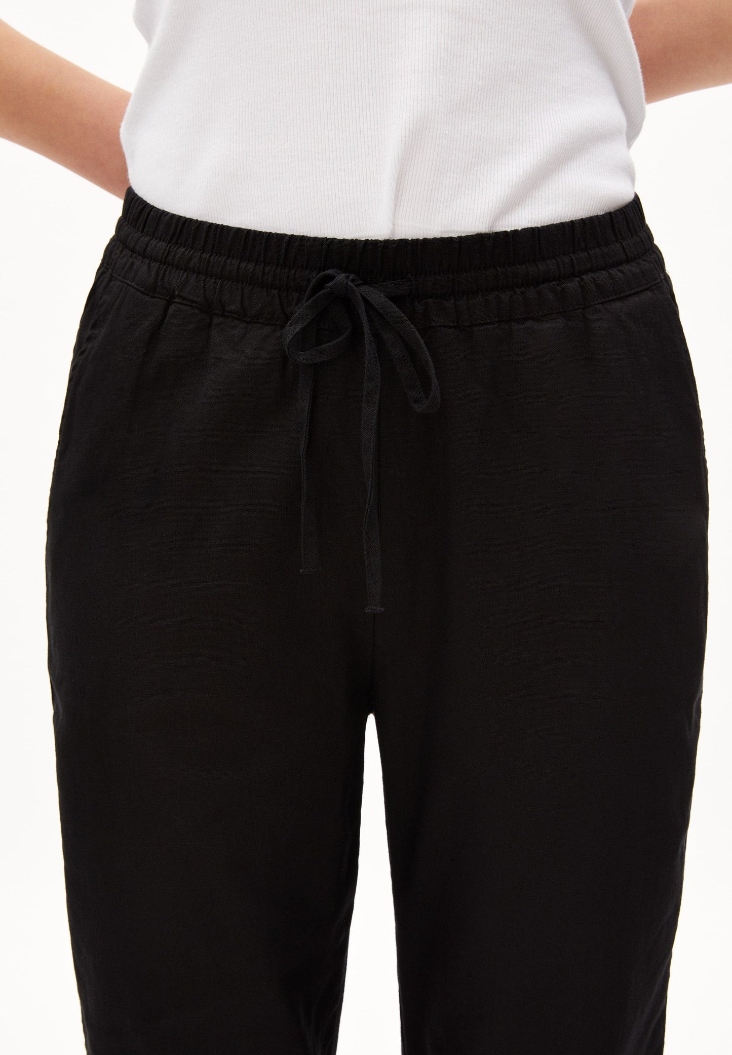 Pantalon noir en lin et coton bio - danyaa lino black