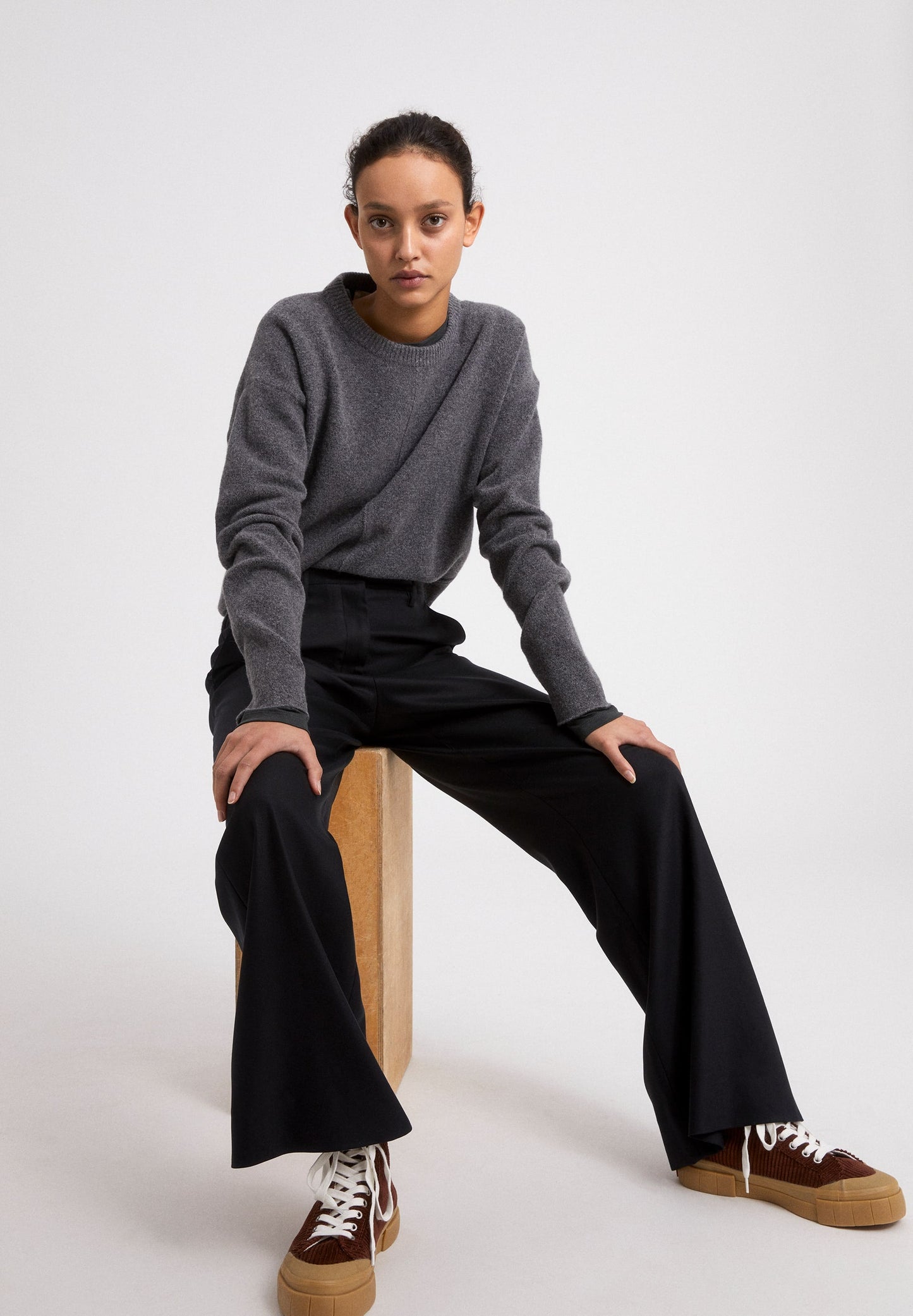 Pull gris en laine bio et recyclé - DARIAA mid grey melange