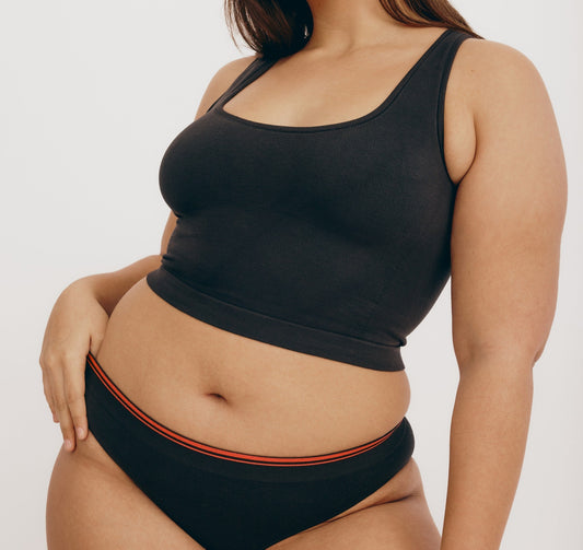 Débardeur court maintien léger en ecovero | Noir "luxe touch tank top black"